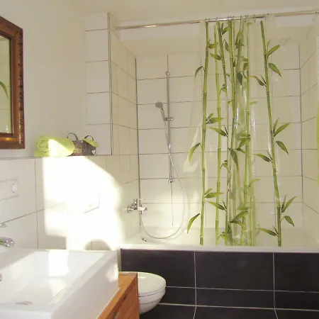 Business Tuscany Mit Grosser Gartenterrasse Apartamento