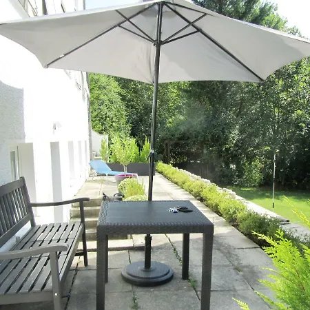 Business Tuscany Mit Grosser Gartenterrasse * Reutlingen